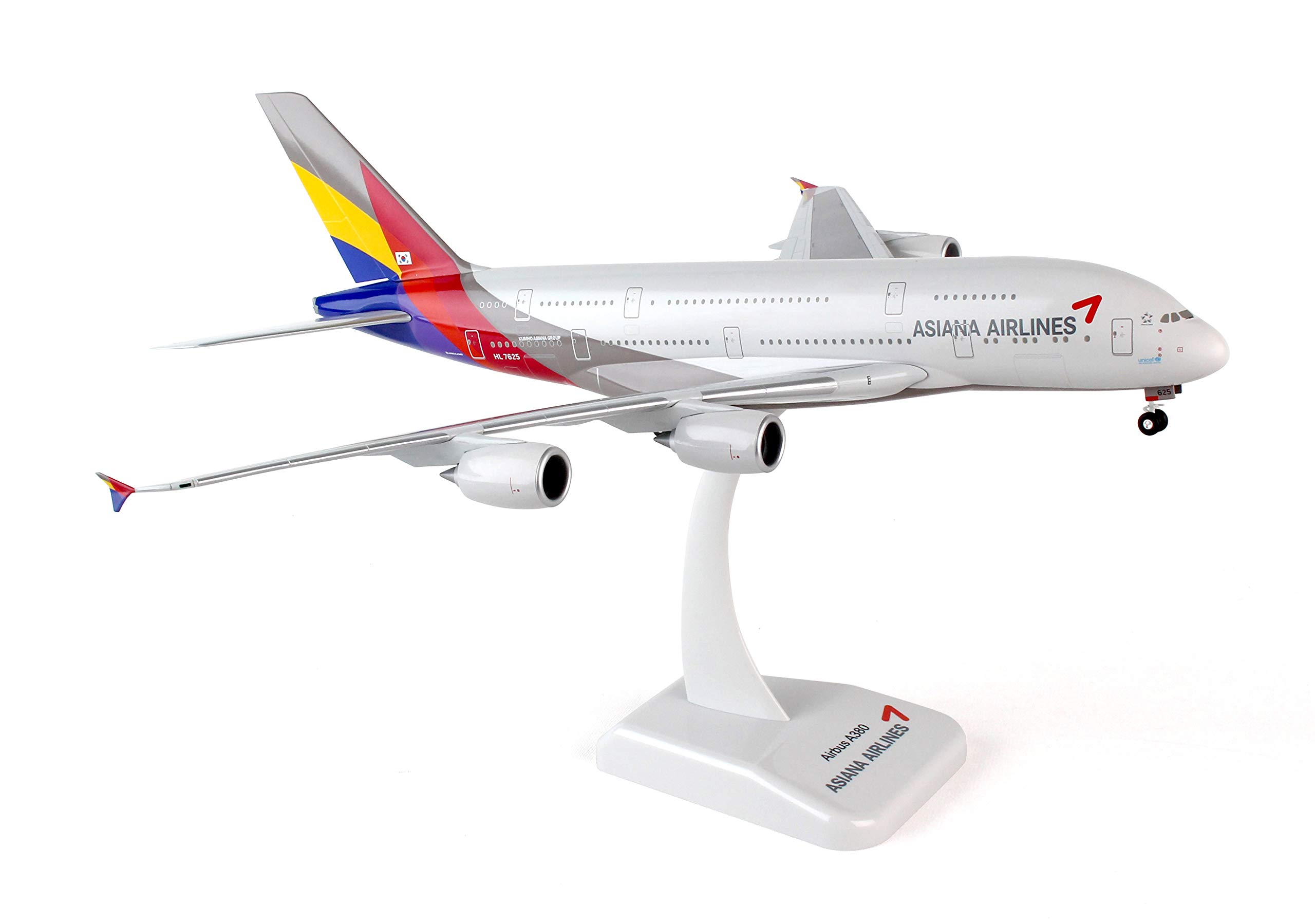 

Hogan Asiana Airlines with landing gear finished product 1/200 A380-800