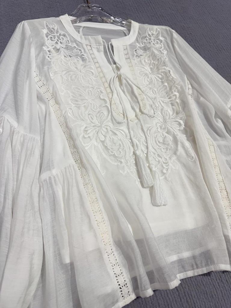 2026 Spring French Court-Style Embroidered Women's Lace Puff Sleeve Top