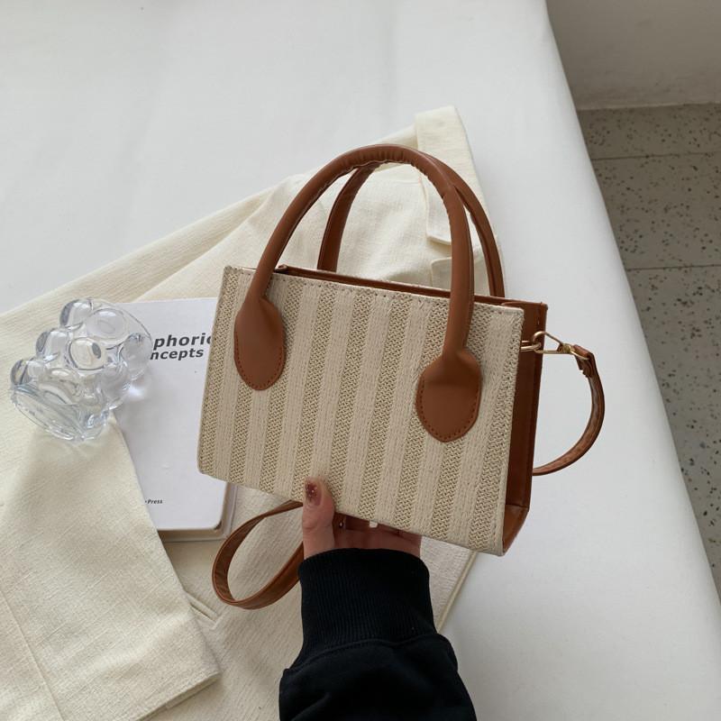 Stylish Korean Woven Handbag 2023 Trendy Summer Casual Urban Simple Design
