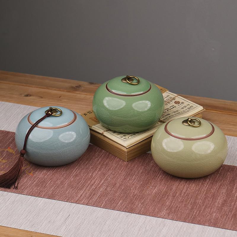 Ge Kiln Ceramic Tea Storage Jar: Chinese Style Sealed Can for Dried Fruit, Flower, and Tea Leaves.