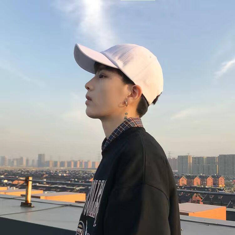 Women's Pure Cotton Black Summer Baseball Cap with Adjustable Copper Buckle - Versatile Duckbill Design, Korean Style.