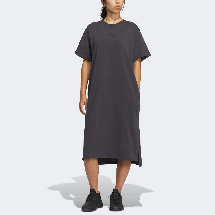 adidas Kleid mit Buchstabenprint, locker, Rundhalsausschnitt, Kurzarm, Damenkleider, Grau IM8751