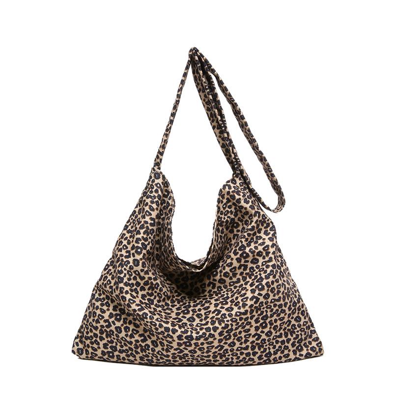 Leopard Print Tote Bag – Autumn/Winter Trendy, Casual, Large Capacity, Versatile Shoulder & Crossbody for Students and Commutes