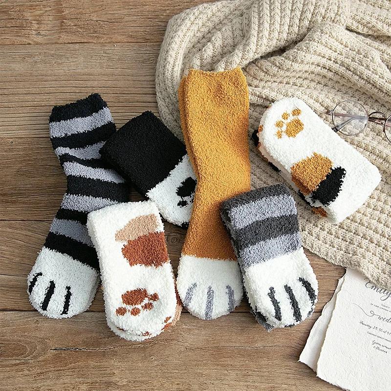 Peluche Hiver Drôle Mignon Style Animal Chat Patte Motif Dessin Animé Femmes Chaussettes en Coton Super Douces pour Femme Maison Sommeil Sol Sox