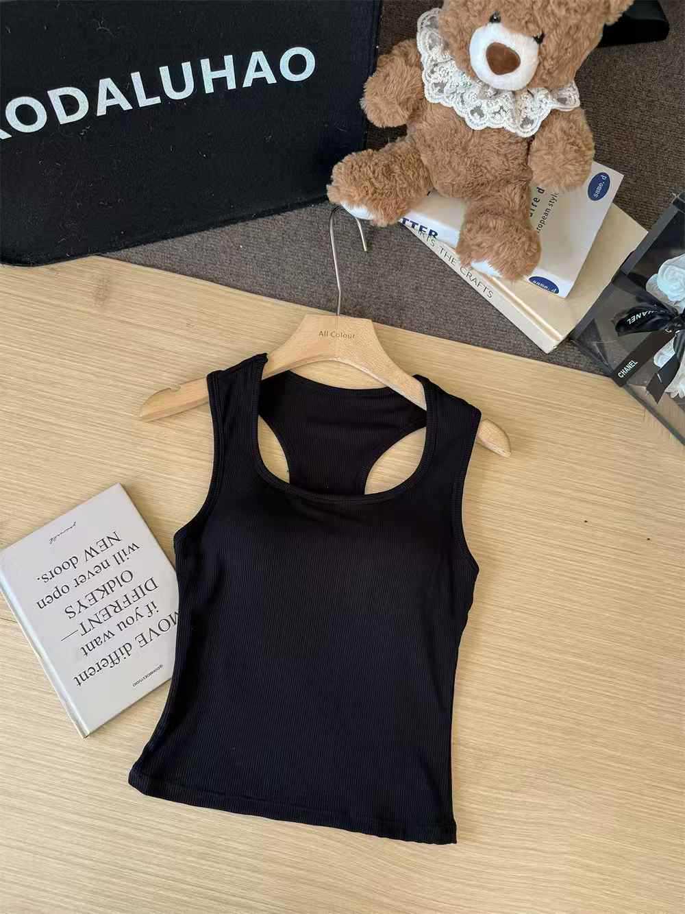 

Летняя женская майка-топ с квадратным вырезом, облегающего кроя, пикантного американского конфетного цвета One Size чёрный