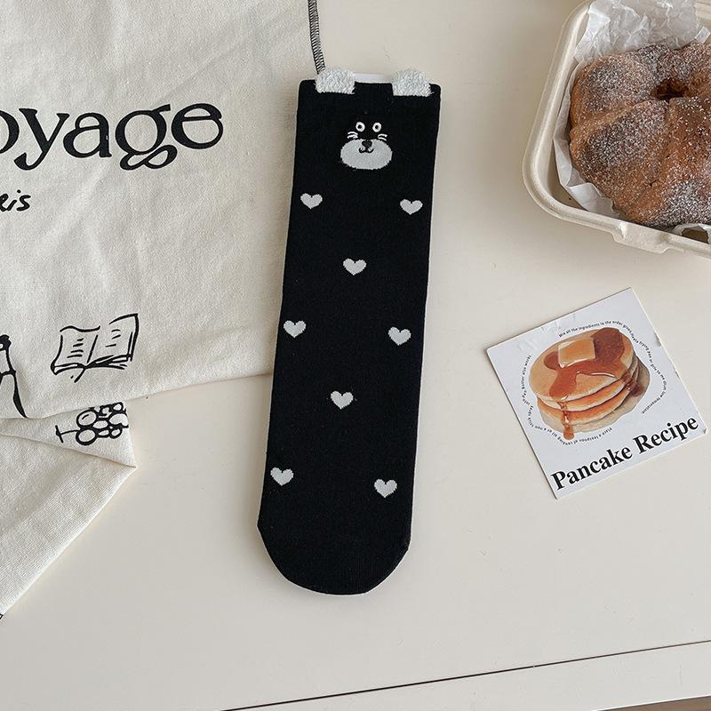 

Female Autumn Cartoon Animal Straight Plate Medium Tube Cotton Socks 1 pair чёрный