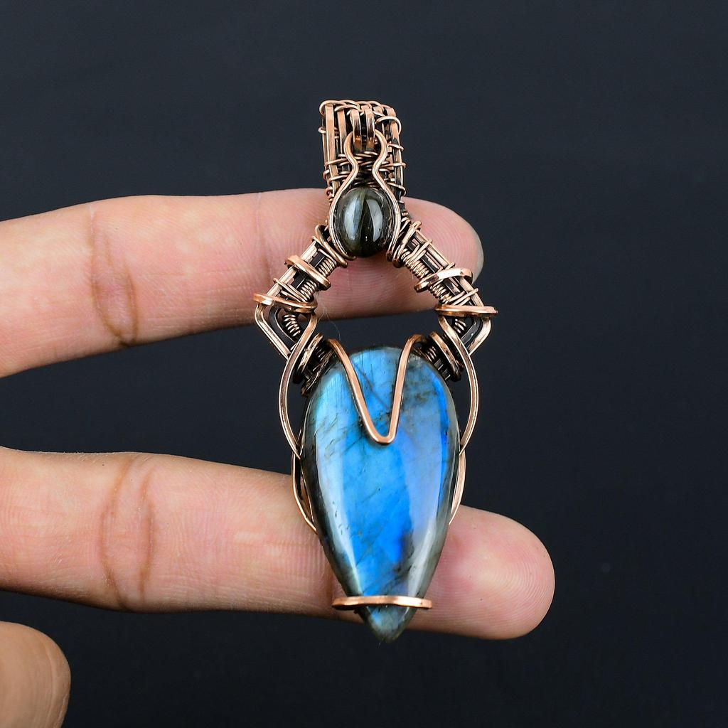 Lavish Labradorite Gemstone Pure Copper Wire Wrapped Handmade Pendant Jewelry