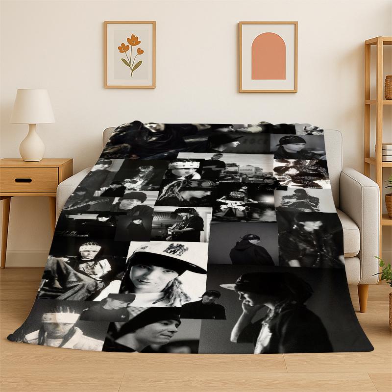 

Rock Band Tokio Hotel Bill Kaulitz Flannel Blanket Soft Warm Throw Blanket for Bedroom Living Room Bed Travel Camping Picnic 75x90cm