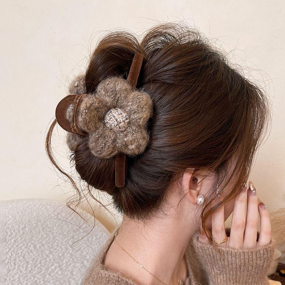 Elegant Shark Clip Handmade Back of The Head Hairpin New Hair Accessories  Winter