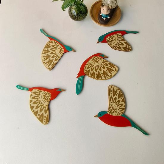 Yousheng Flying Birds Art mural Panneau de toilette en bois Décoration murale de salle de bain à domicile Accessoires de panneau de toilette décoratifs