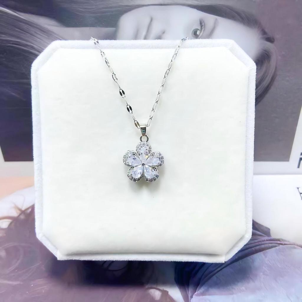 Summer Silver Series Titanium Steel Non-Fading Necklace for Women - Fashionable, Light Luxury, Niche, High-End