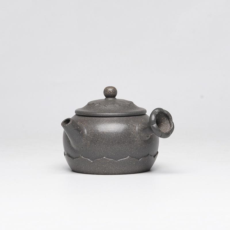 

150ml Exquisite Yixing Purple Clay Teapots Handmade Lotus Side Handle Pot Raw Ore Livid Section Mud Kettle Zisha Tea Set Craft