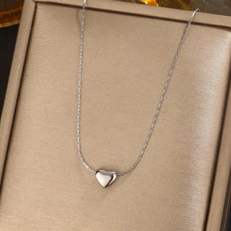 Accessories Love Necklace Women's Versatile Clavicle Chain Fashion Peach Heart Pendant Necklace