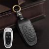 Moderne Autoschlüsselhülle STARIA/SONATA Lederschutzhülle mit Schnalle. Stilvolles und praktisches Accessoire für Ihren Autoschlüssel.