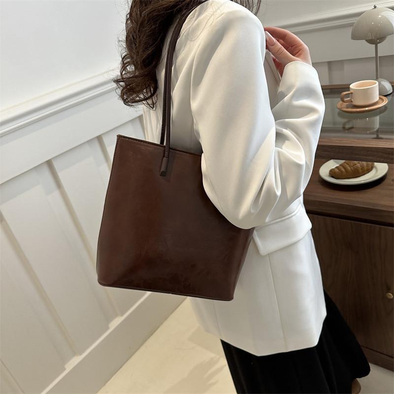 Wholesale Trendy Versatile High-end Underarm Single Shoulder Bag Women 2024 Spring Fashion Large Capacity Tote Bag