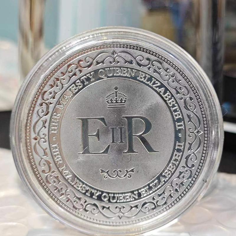 Queen Elizabeth II Gilded Commemorative Coins Collection Commemorative Gift Crafts Collection Coins