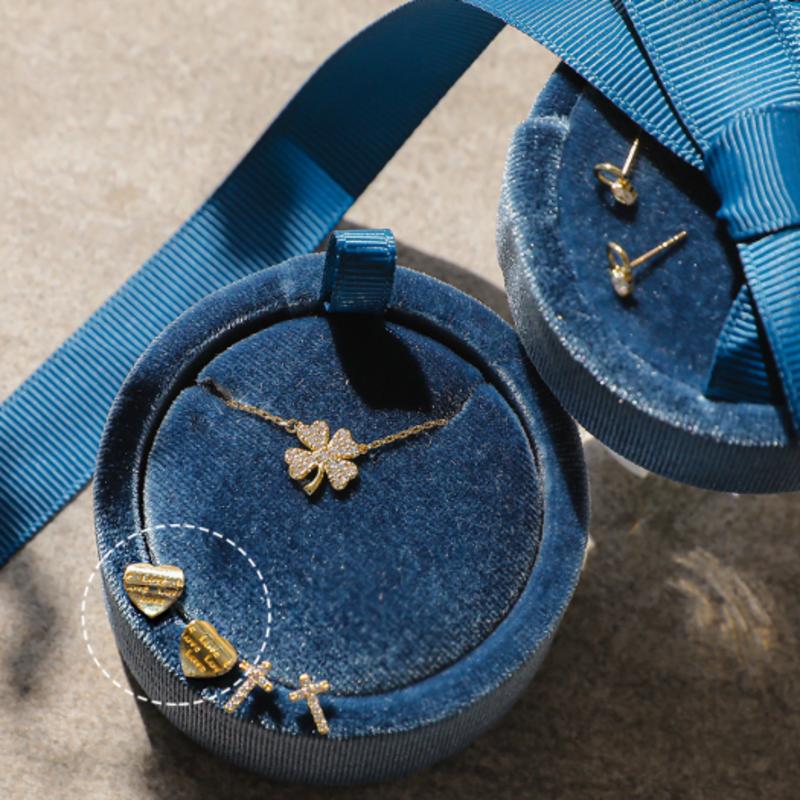 

J.Lauren 14K Lettering Heart Earrings G0269 single type