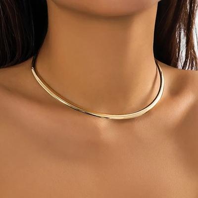 Vintage Żelazny Metalowy Torques Naszyjnik Choker Kobiety Goth Kolor Złoty Gładki Regulowany Łańcuszek Modna Biżuteria Steampunk Party Prezent