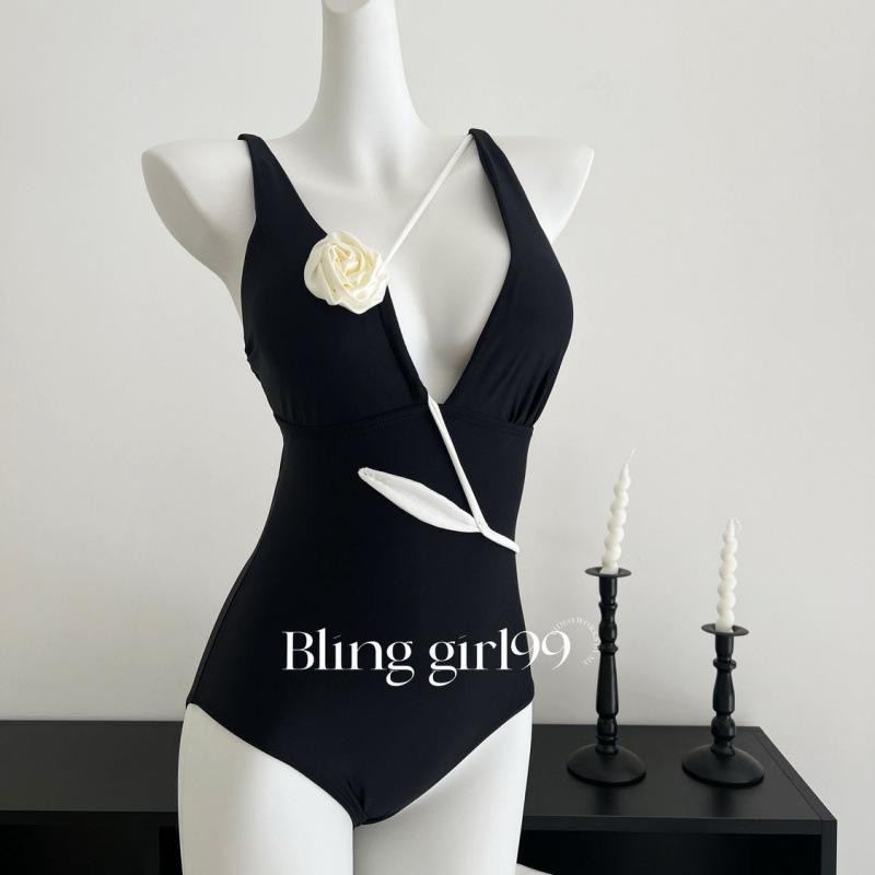 [] One-piece triangle French hot girl swimsuit female slim deep V slim backless hot spring swimsuit female M чёрный
