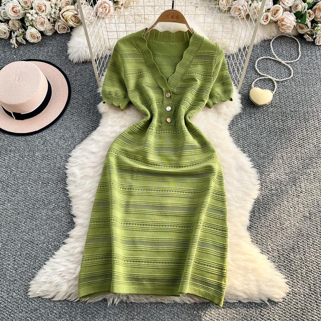 Chic stunning green dress women's summer new French high-end temperament socialite Xiaoxiangfeng knitted skirt