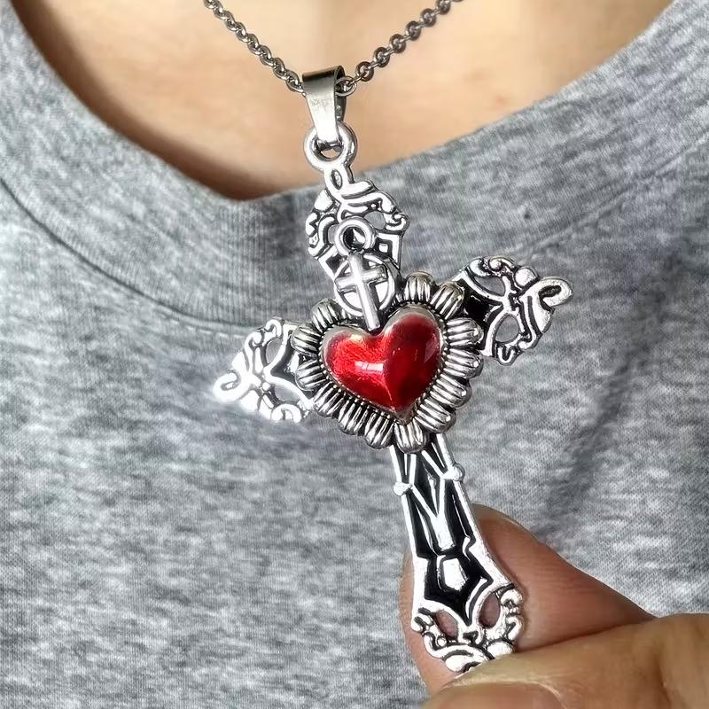 Gothic Style Dark Cross Love Pendant New Retro Old Fashion Clavicle Chain