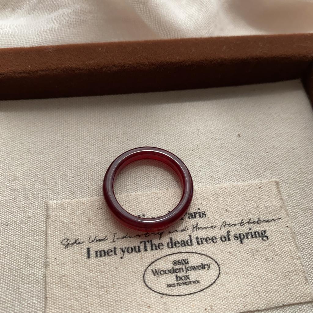 Simple Resin Ring Temperament Niche Design Versatile Daily Leisure Commuting Ring Ring
