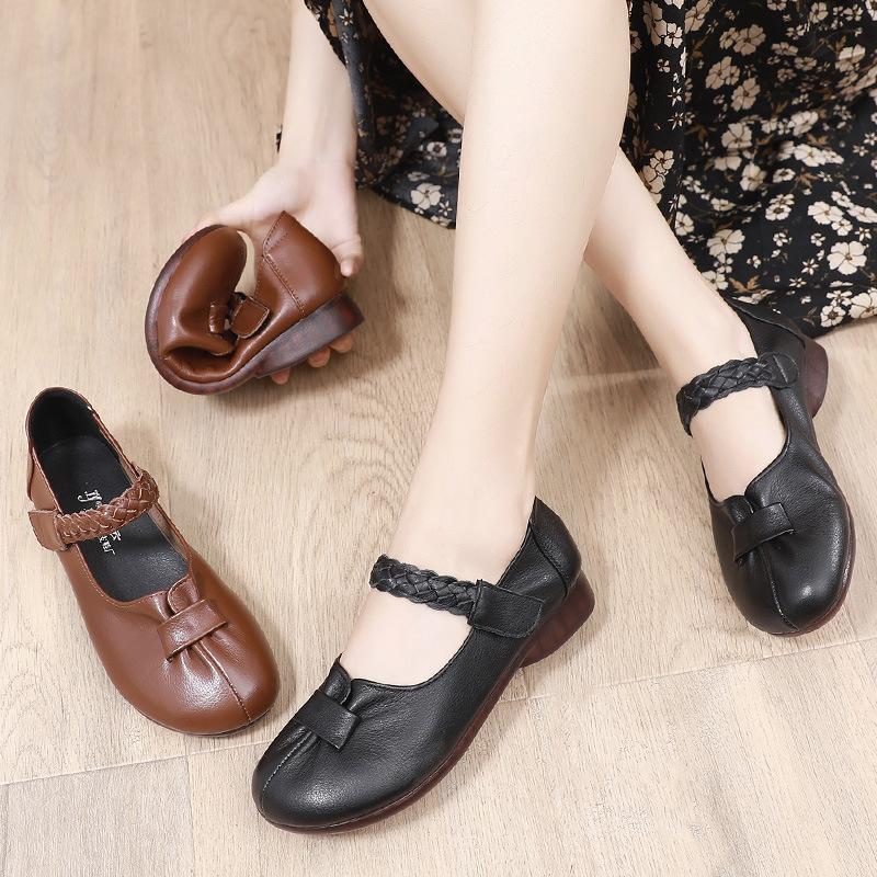 Comfortable and Non-slip 2025 Soft-soled Mother Shoes, Spring and Autumn Models, Middle-aged and Elderly Women's Shoes, Retro Soft Leather Single Shoe
