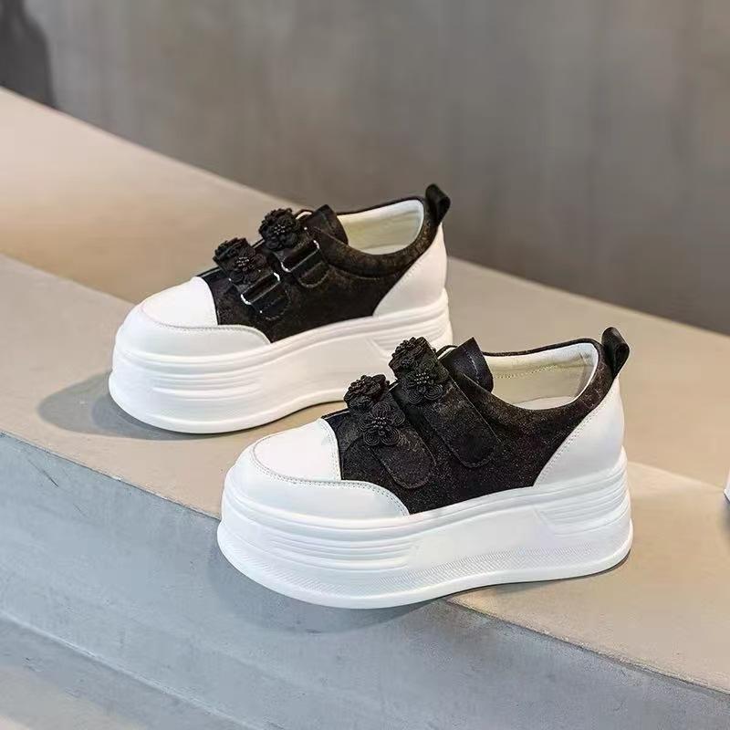 

Внутреннее увеличение высоты липучка маленькие белые туфли женские осенние новые повседневные одинарные туфли маффин толстая подошва ретро 40 чёрный