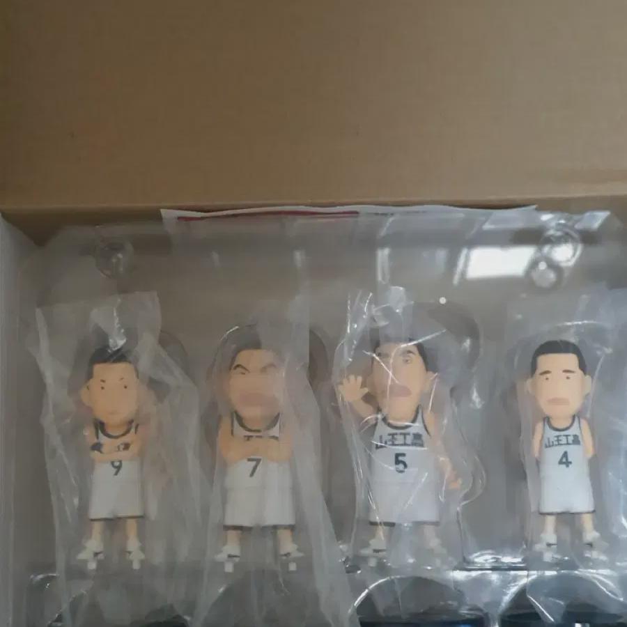 

We Sell A Full Set Of Slam Dunk Sanoh Figures.