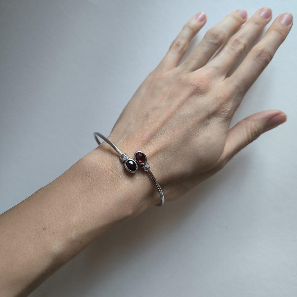 Silver Bracelet with Natural Garnet 2.862ct, Cubic Zirconia, Item Weight 8.48 G (2206736)