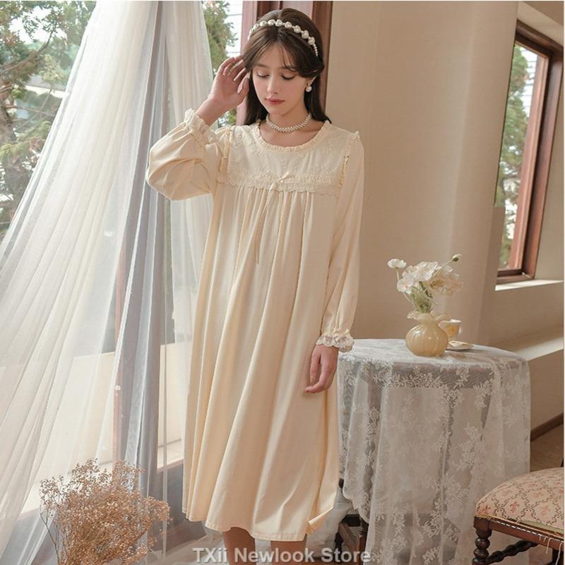Court-style Princess Sleepwear for Women, Winter and Autumn, French Sweet and Cute Lace with Flowers and Frills, Loose Nightwear