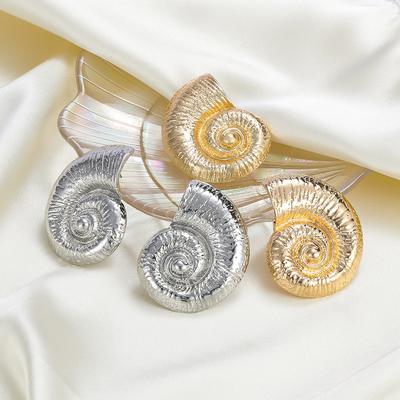 Orecchini a Forma di Conchiglia di Lumaca Design Speciale Orecchini Lucidi Irregolari per Donne Stile Europeo e Americano