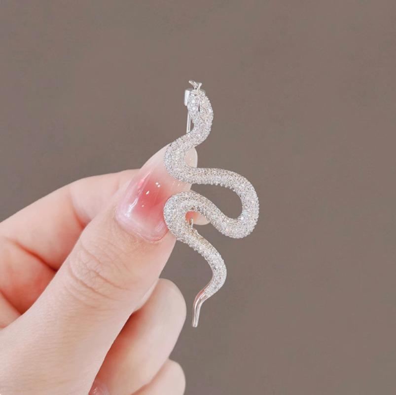 1Pc Delicate Snake Brooch for Men Women Inlaid Zircon Snake Animal Brooches Pins Jewelry Trendy Accessories Party Gifts