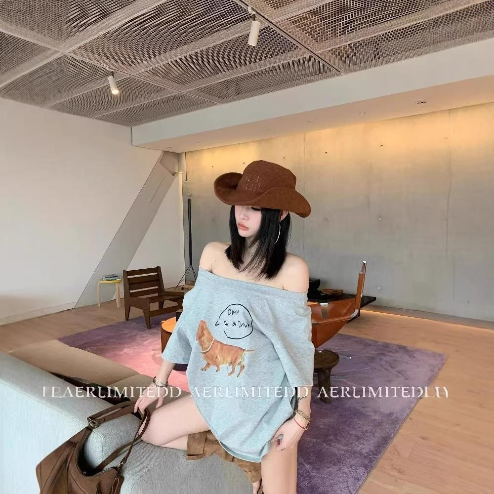 

Women s Asymmetrical One-Shoulder Sausage Dog Graphic T-Shirt - Summer Loose, High-End Feel, Stunning Hot Girl Design XL сірий колір