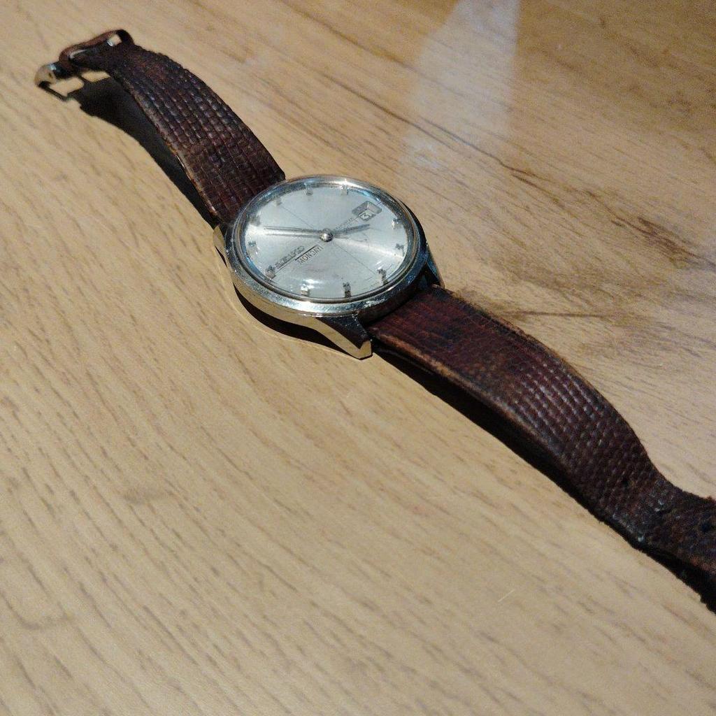 [USED] Rare Vintage SEIKO Weekdater 26 Jewels