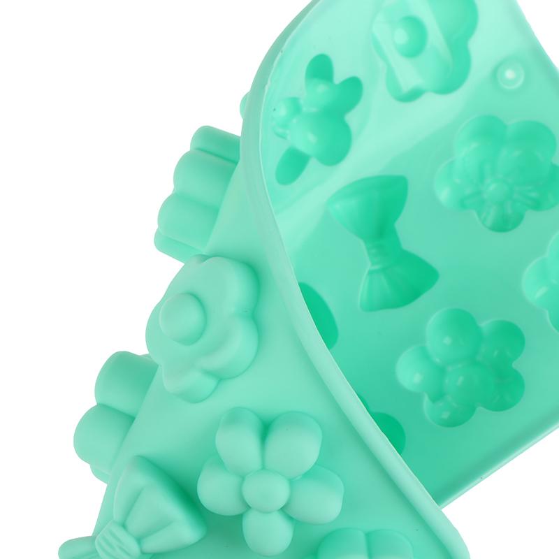 1Pc 18Cavities Flower Bow Tie Silicone Mold Diy Pudding Ice Baking Tools Biscuit Pastry Dessert Fondant Candle Cake Mold