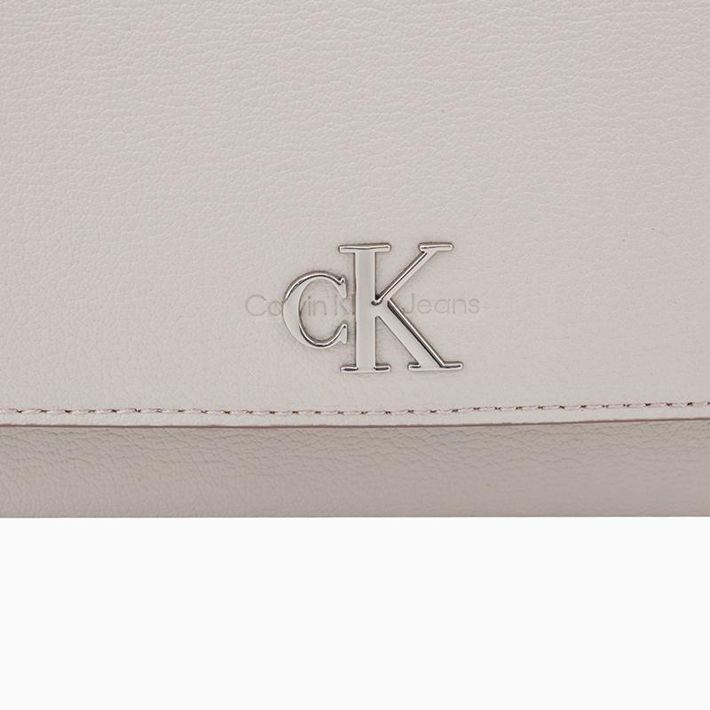 Calvin Klein Minimalist Metal Chain Artificial Leather Shoulder Bag Medium Women bags Beige DH2806-WGY