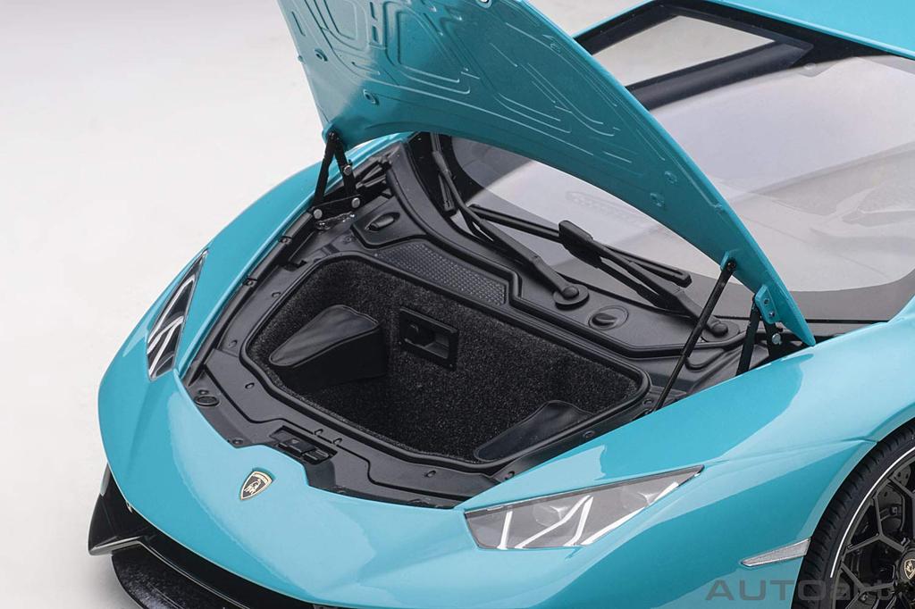 AUTOart Lamborghini Huracan Performante Light Blue Finished Product 12077 1/12
