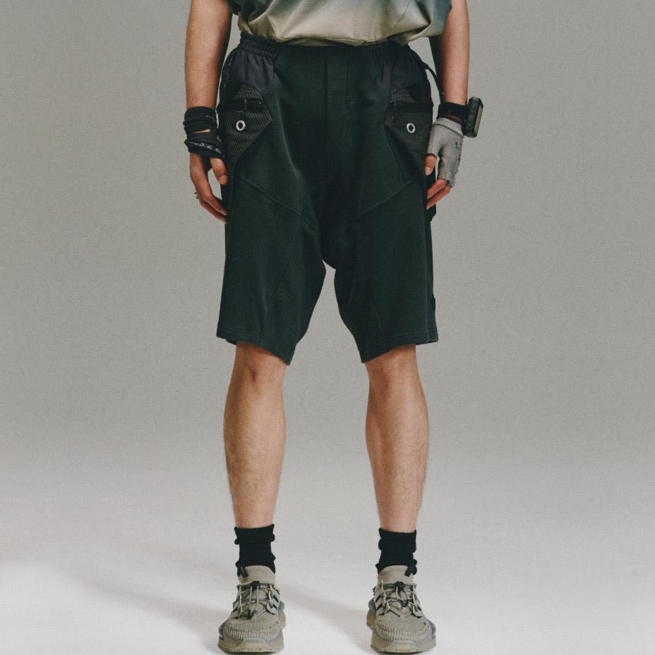 adidas Shorts de Collaboration Originals X Hamcus Geo Commuter Short Vintage Américain Short Unisexe Noir Carbone HZ9020