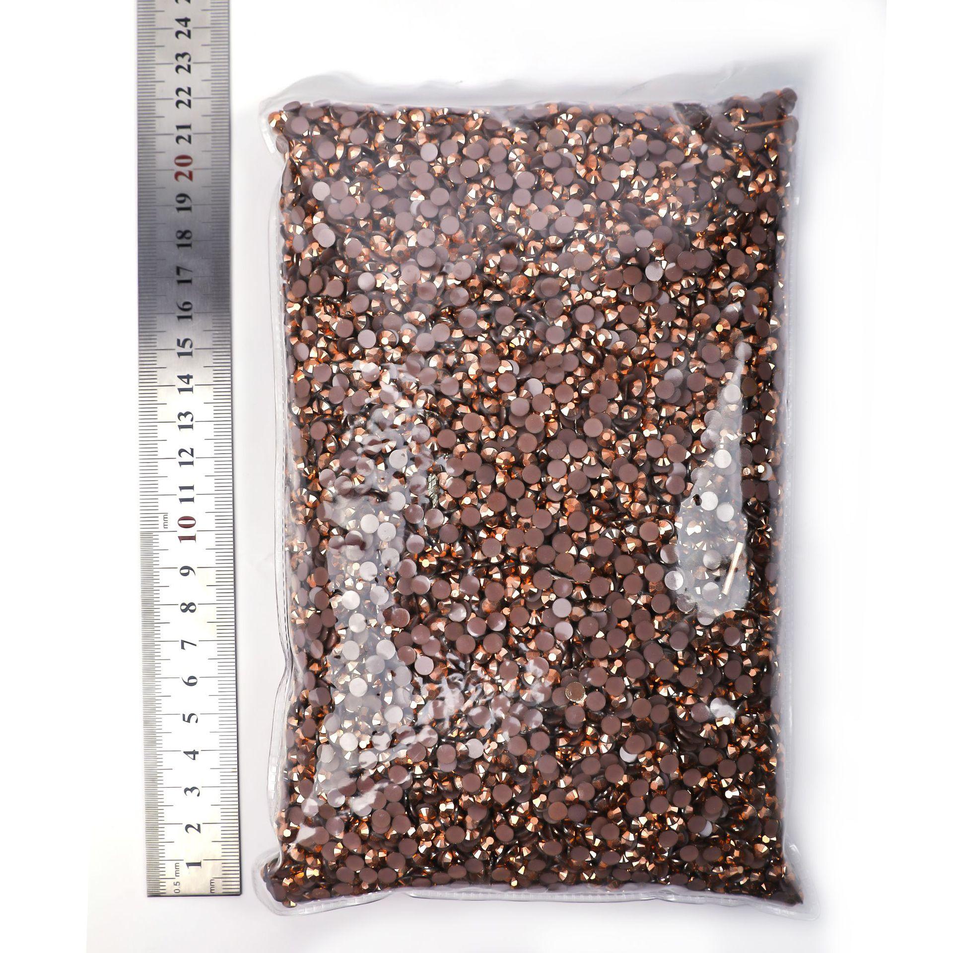 

Wei Chen Jelly Resin Flat Bottom Diamond Nail Art Beauty Mobile Phone Case Decorative Rhinestone Decorative Clothing Accessories SS30-6mm 5,000 pcs half pack бронзовый