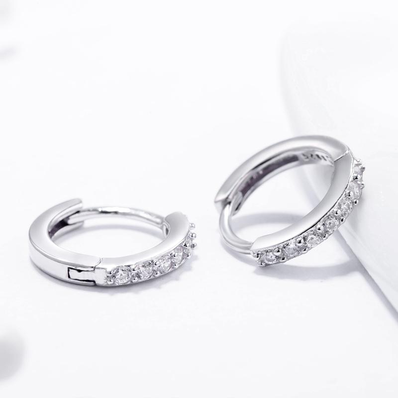 Acquista Orecchino a cerchio piccolo 5 cristalli austriaci AAA ZC Elements Argento sterling 925 Materiale Orecchini eleganti in Italia a partire da 8.55