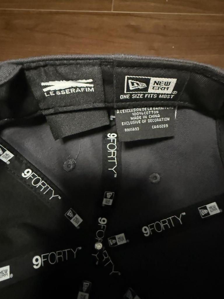 [USED] Final Price Drop: NEW ERA x Le Sserafim Collaboration Cap