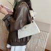 Underarm bag women's 2025 autumn and winter new versatile shoulder bag small fragrant wind rhombus chain commuter messenger bag