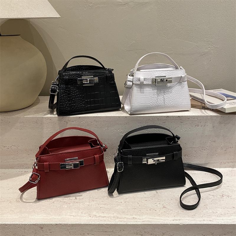 New Fashion Korean Bag, Small Fresh Texture, Shoulder Bag, Niche Simple Commuting, Shopping, Small Square Bag Girl