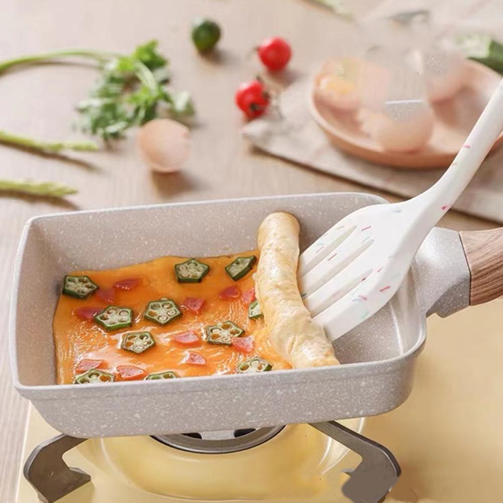Nonstick Flat Pan for Home Kitchen Rectangle Egg Pan Skillet with Heat-Resistant Handle for Gas Stove Induction Cooker
