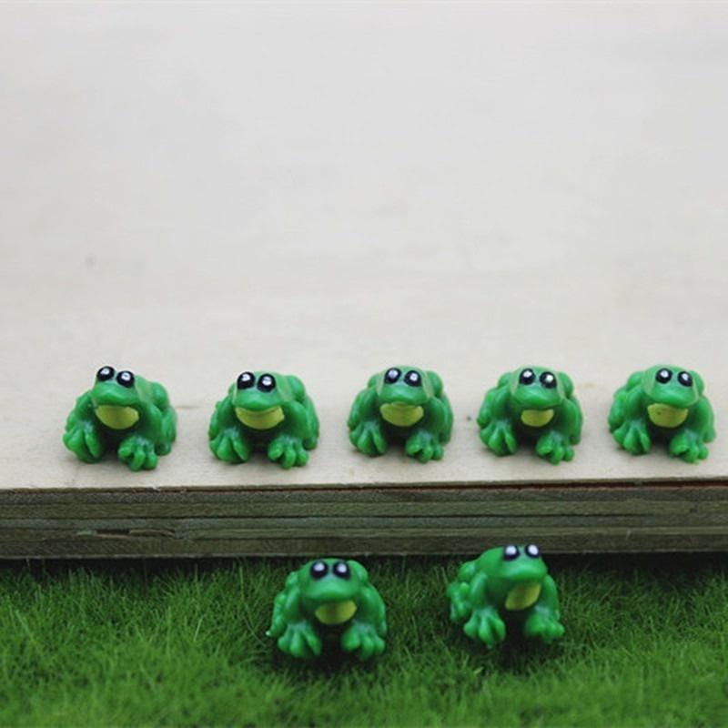 10Pcs Resin Miniature Mini Tiny Green Frog Figurines Dollhouse Decor Scenes