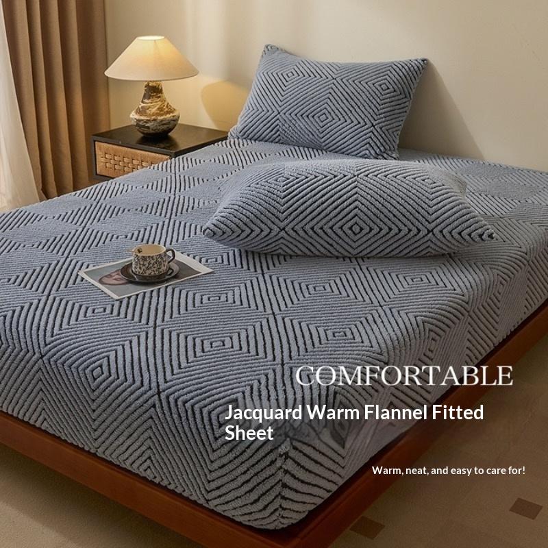Soft Warm Mattress Cover with All Around Elastic Band Coral Fleece Mattress Cover Bed Linen Double Queen King Mattress Protector
