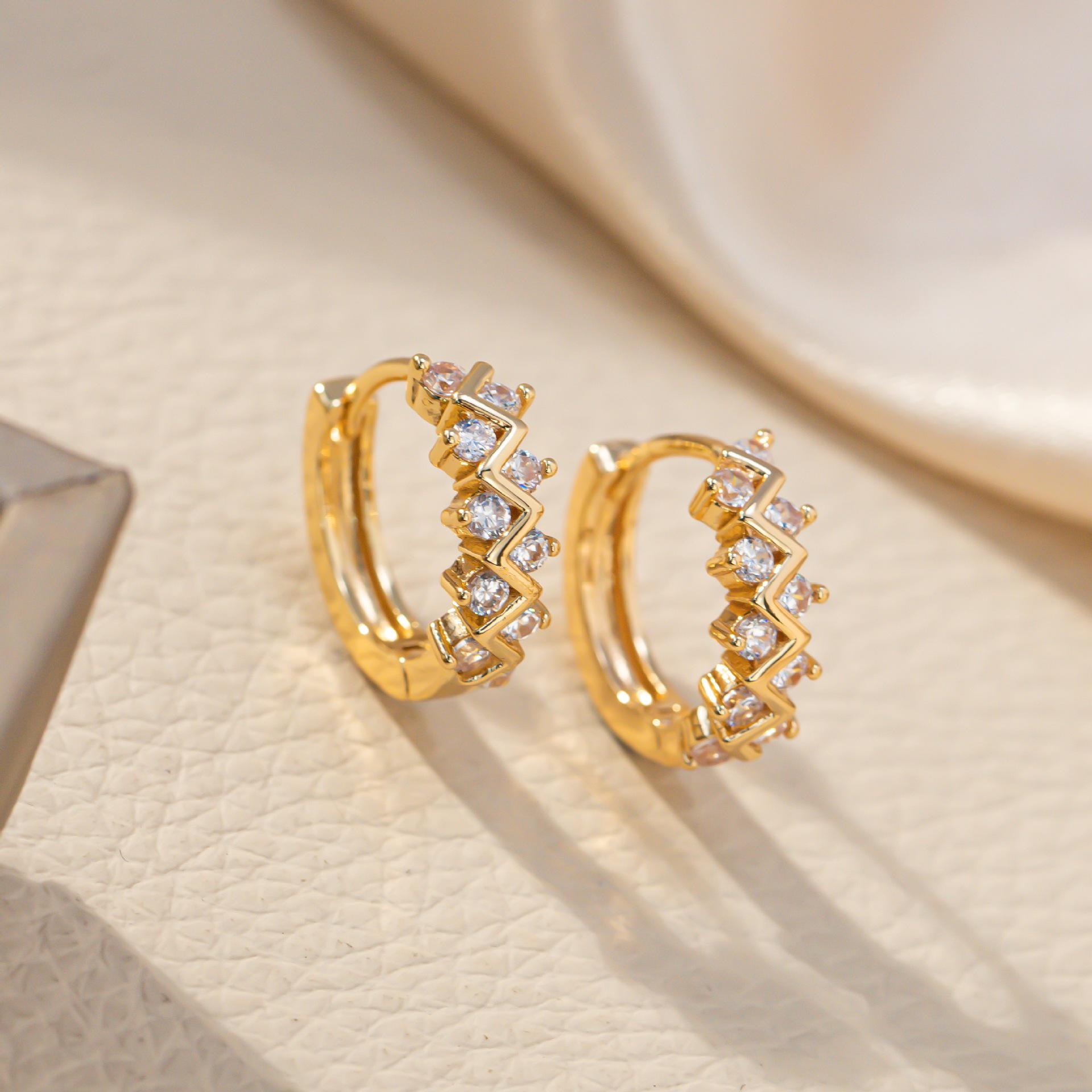 High-Quality Korean-Style French Retro Stud Earrings