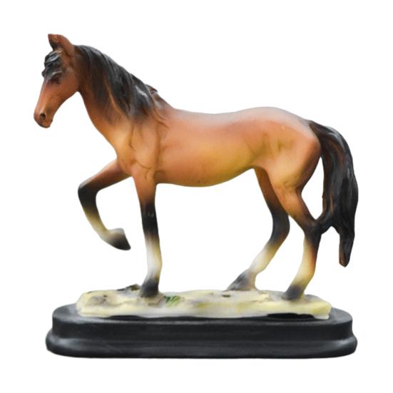 Simulated Horse Figurine Bring Good Luck Wealth Horse Resin Statue Fengshui Decoration Home Office Desktop Ornament Year of Horse Gift
