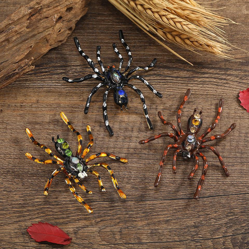 Vintage Spider Brooch Crystal Insect Accessory Pin Halloween Jewelry Gift